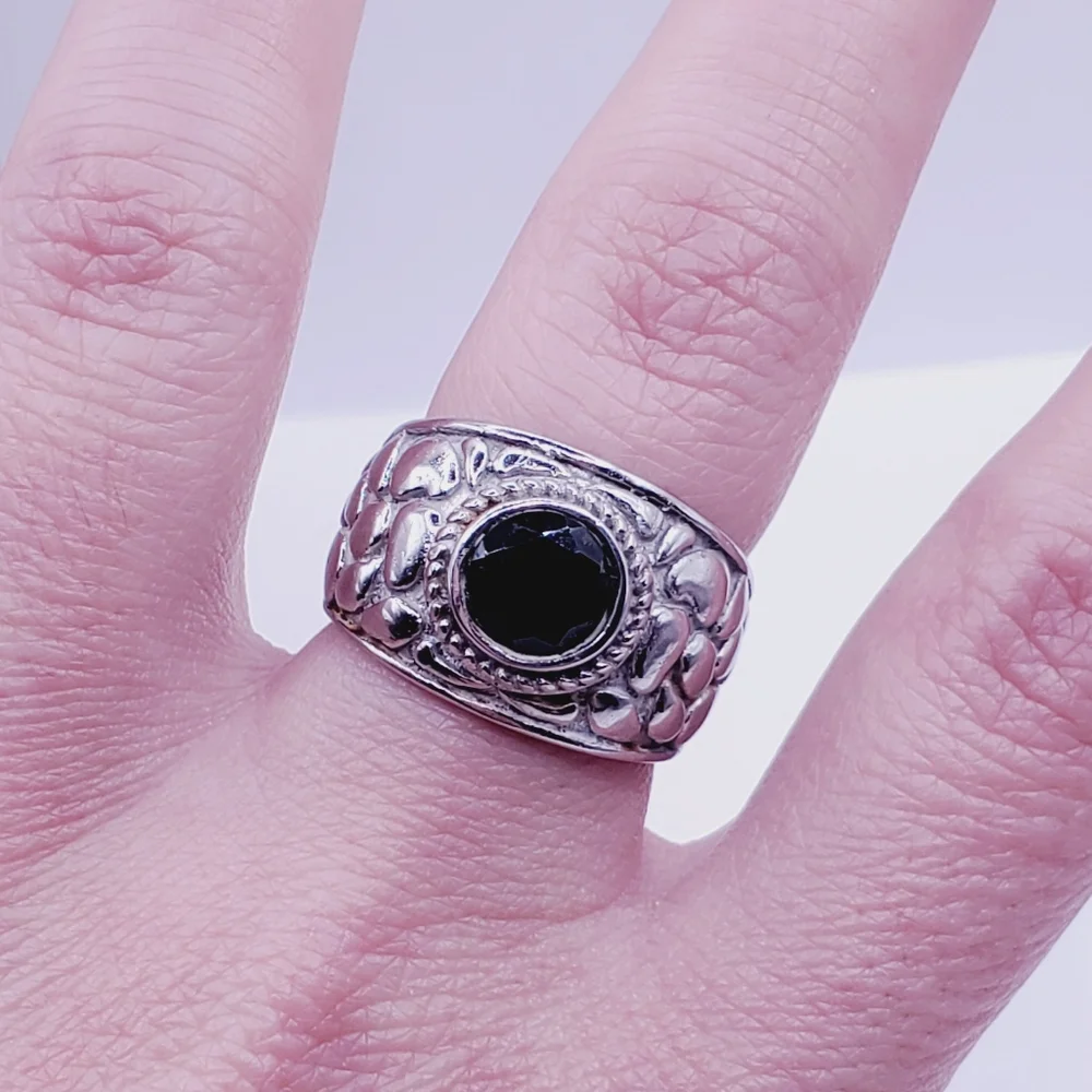 Onyx Ring